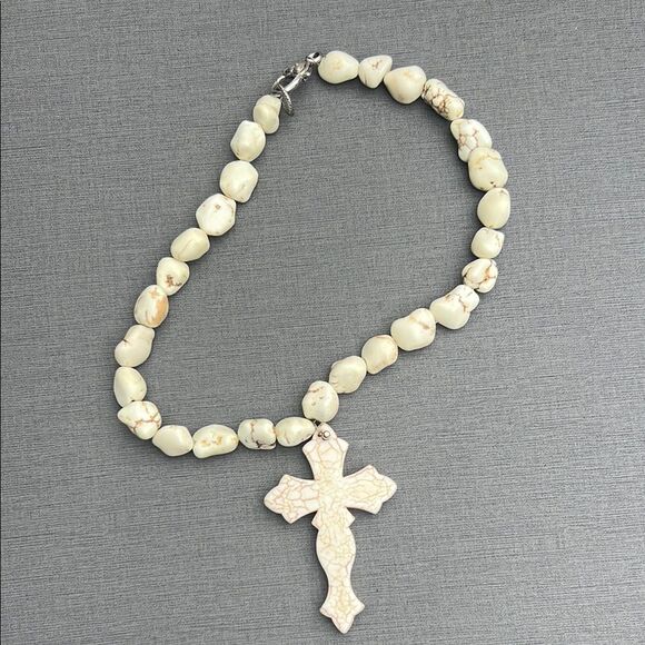Women White Turquoise Ivory Chunky Natural Howlite Stone Cross Pendant Necklace - Picture 10 of 13